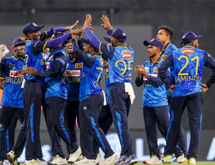 අන්තර්ජාතික ක්‍රිකට් කවුන්සිලයේ(ICC) පිරිමි එක්දින කණ්ඩායම් ශ්‍රේණිගත කිරීම්වල පළමු ස්ථාන හතර අතරට ශ්‍රී ලංකාව නැවතත් පැමිණ ඇත.